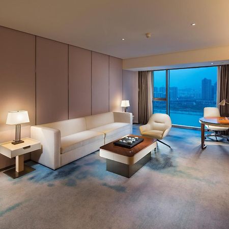 Hilton Quanzhou Riverside Экстерьер фото