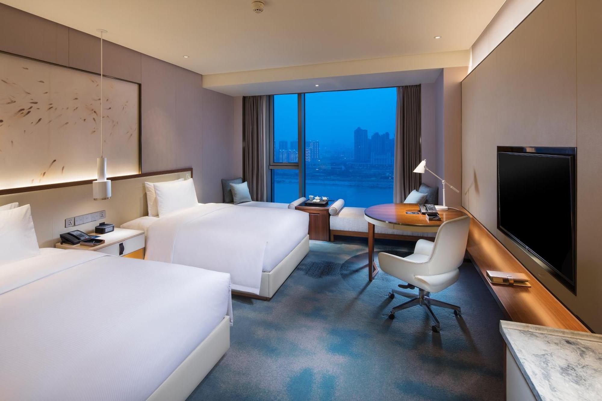 Отель Hilton Quanzhou Riverside Экстерьер фото